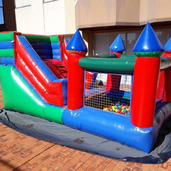 Tobogã Pequeno com Piscina de Bolinhas